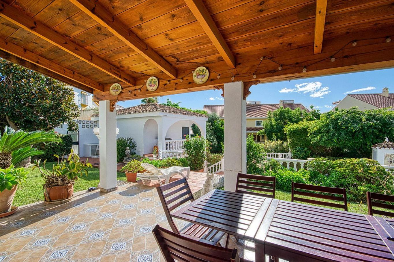 Villa Bonita フエンヒロラ エクステリア 写真